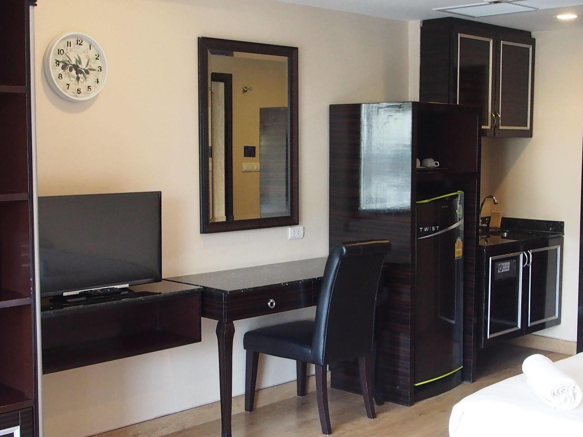 Land Royal Residence Pattaya Ngoại thất bức ảnh