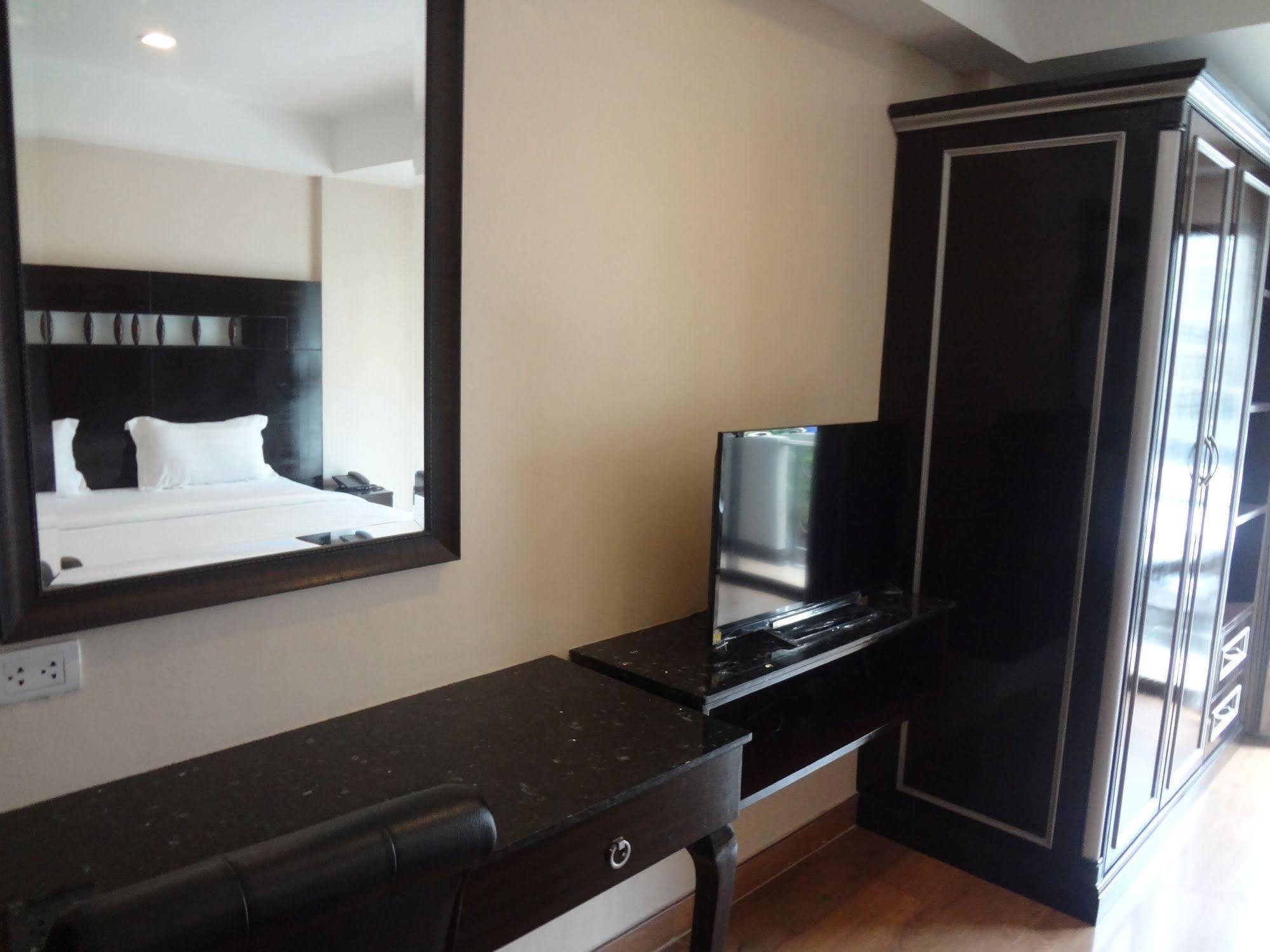 Land Royal Residence Pattaya Ngoại thất bức ảnh